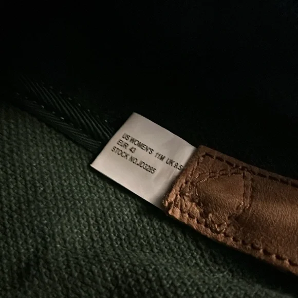 Women’s pink John Deere Boots size 11M - Picture 2 of 3